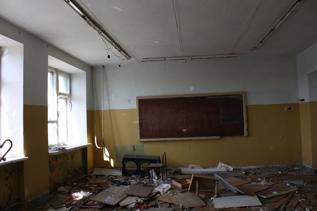 комната в заброшенной школе Кадыкчана
