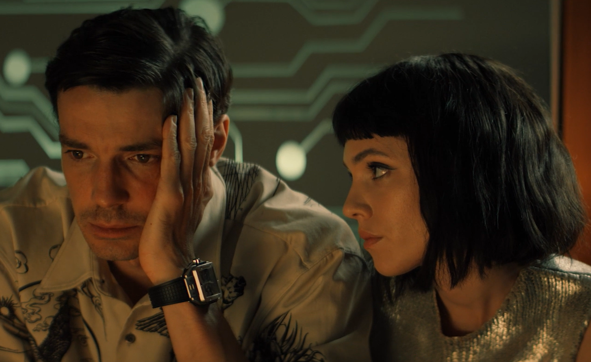    Максим Матвеев и Стася Милославская. Кадр из сериала «Чужие деньги»