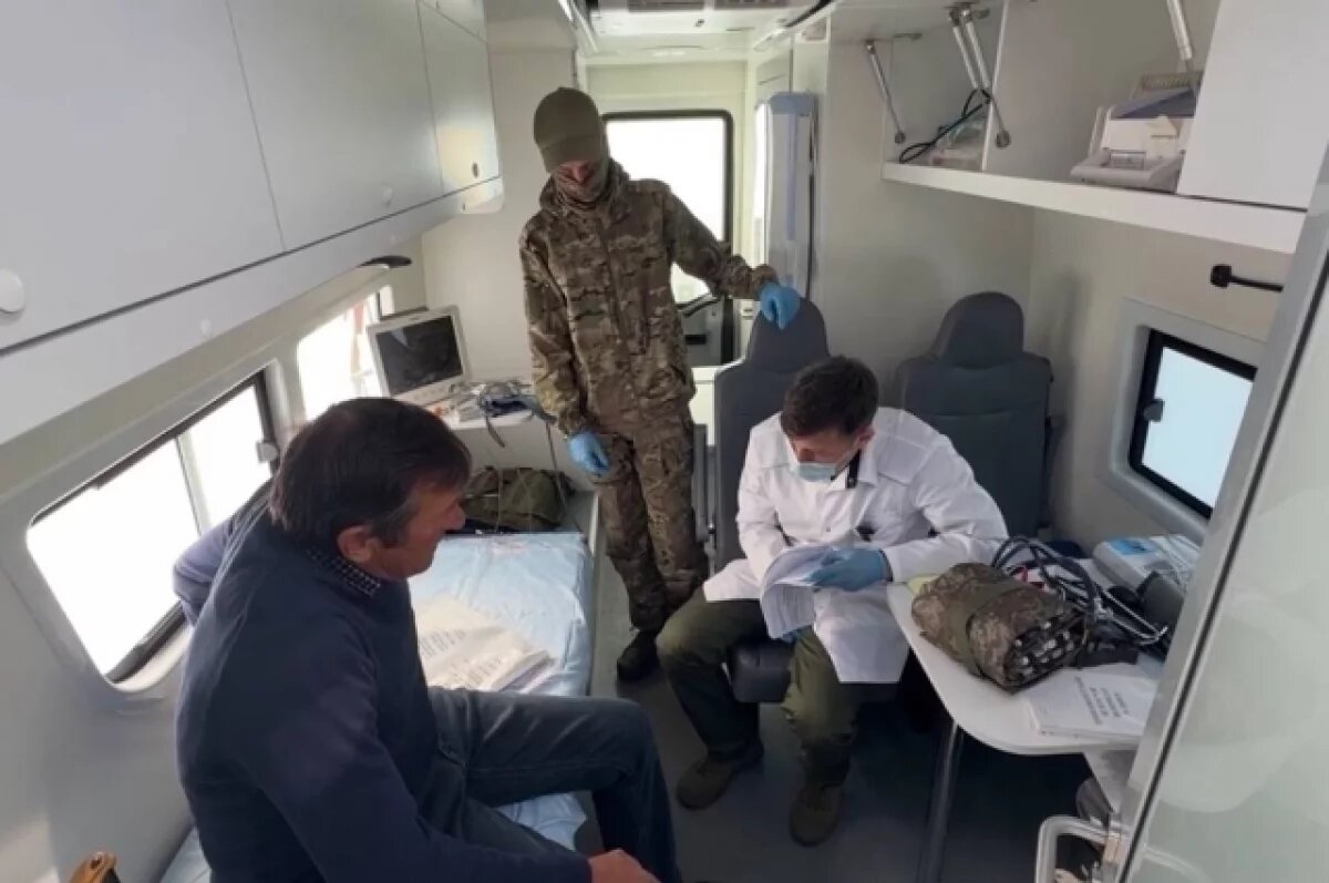    Военные врачи 810й бригады морской пехоты отказывают помощь местным жителям Курского приграничья.