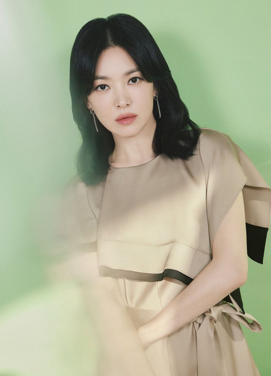 Актриса Сон Хе Гё. Листайте галерею...