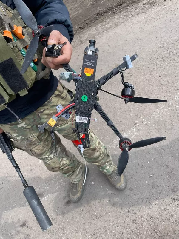 "Пять дронов сбили помповыми ружьями"