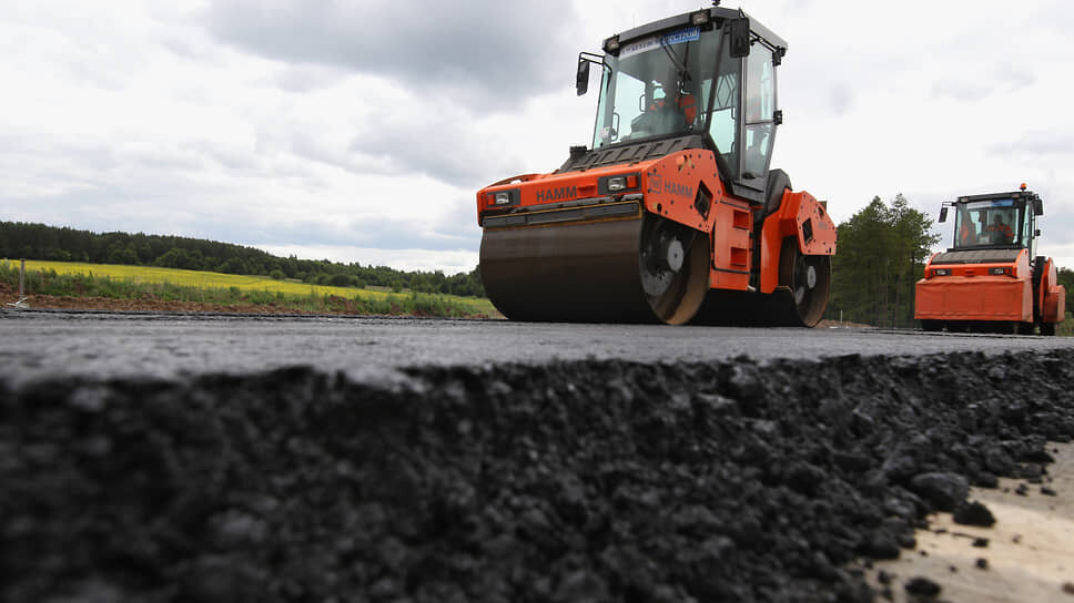 В Рыбно-Слободском районе направят 300 млн рублей на ремонт 10 км дороги.📷Фото: Артем Дергунов / Коммерсантъ