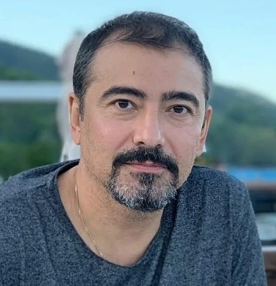 Фархад Махмудов