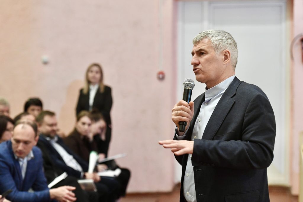    Встреча главы Карелии Артура Парфенчикова с жителями Пудожского района. Фото: «Республика» / Оксана Кудряшова