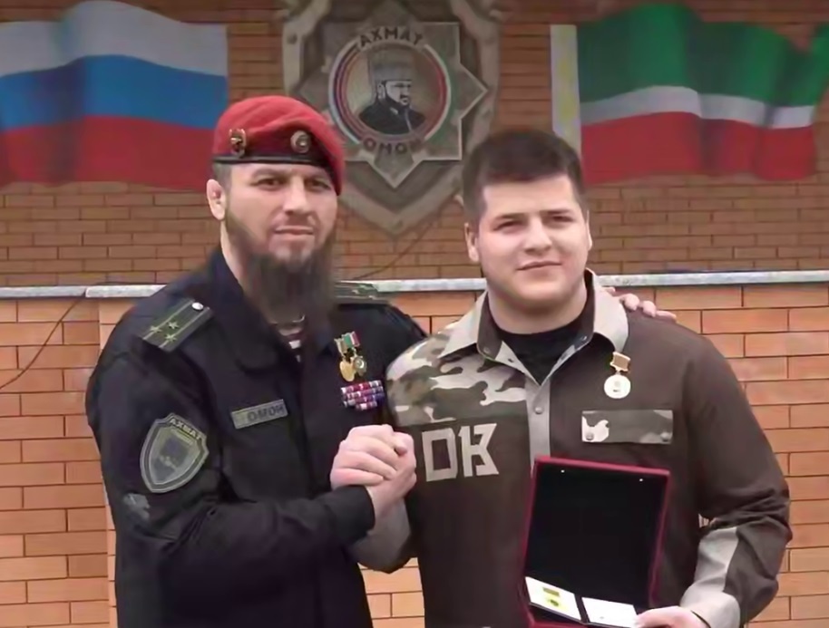  Сына Кадырова наградили очередной медалью. Источник: Kadyrov_95
