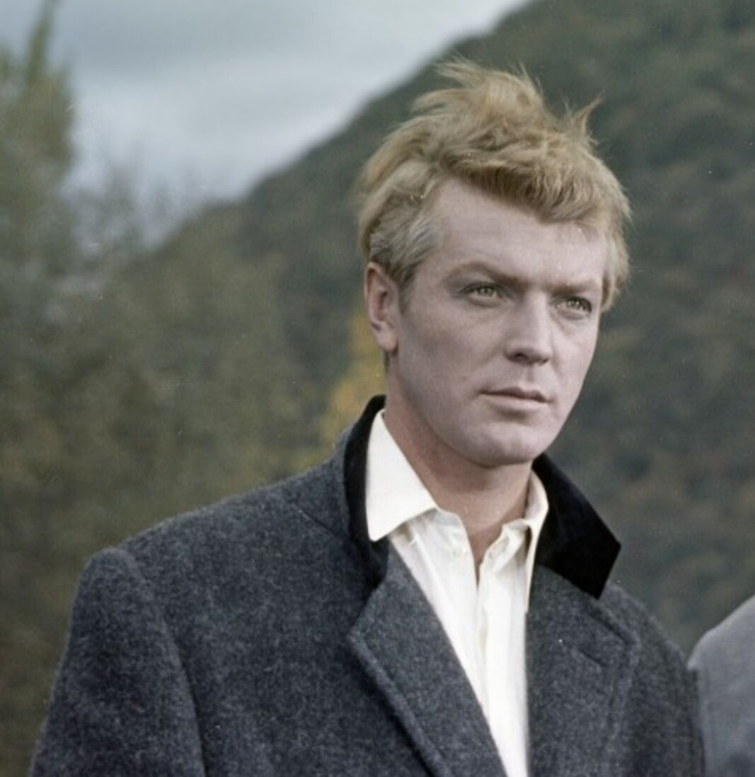 Олег Стриженов