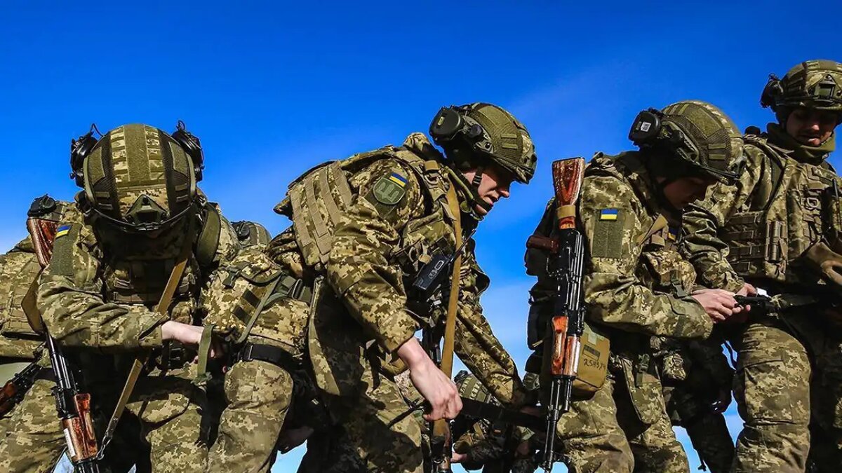    Украинские военнослужащие.