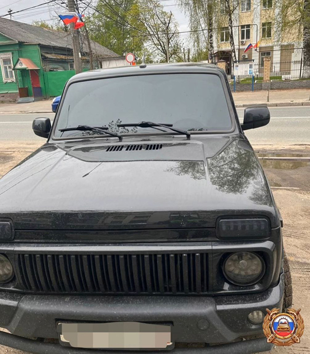 Упертый! 5 суток ареста получил водитель из Твери за то, что тонировку не снял