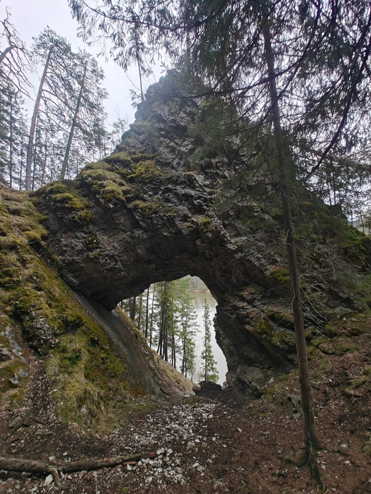 С другой стороны арки. Фото: Данил Постаногов