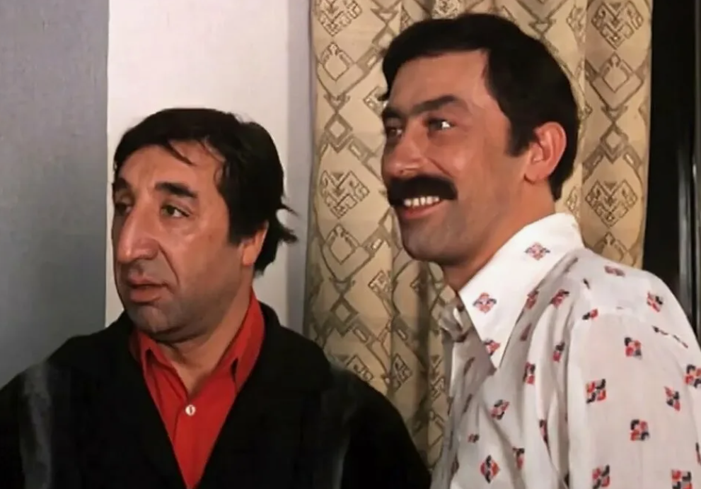 Фрунзик Мкртчян и Вахтанг Кикабидзе - вы различили, кто есть кто?