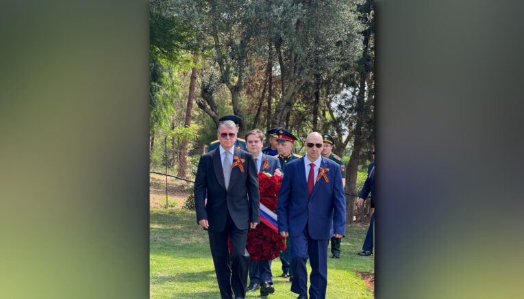    Сергей Суровикин (справа) / t.me/ambrussie_algerie