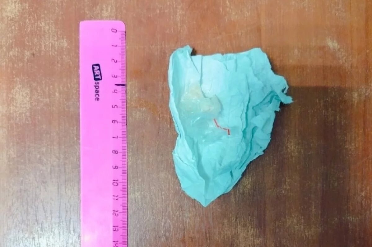    В Вышнем Волочке женщина прятала наркотики в нижнем белье