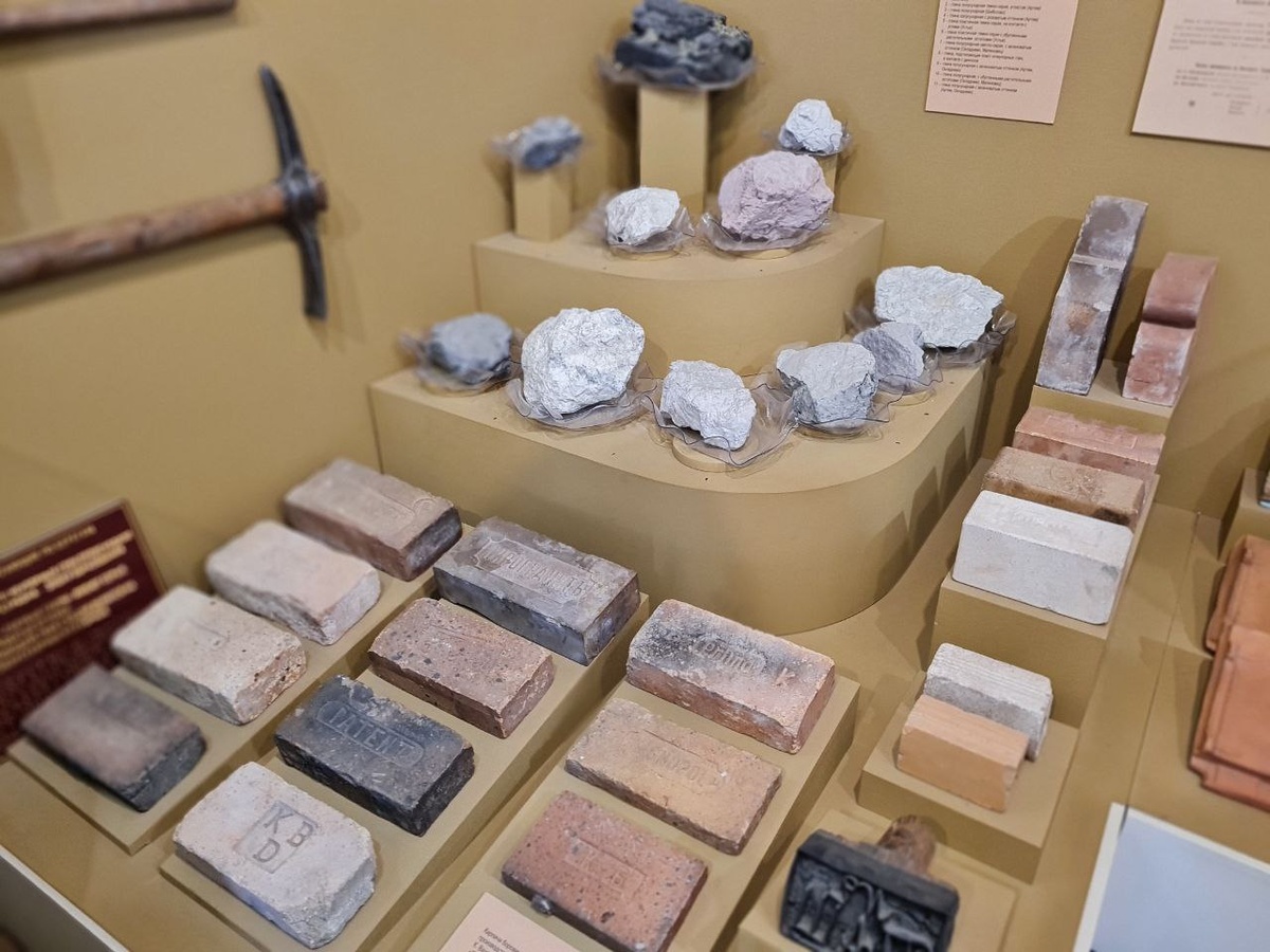 Огнеупорные кирпичи, производившиеся в 19 веке в Боровичах