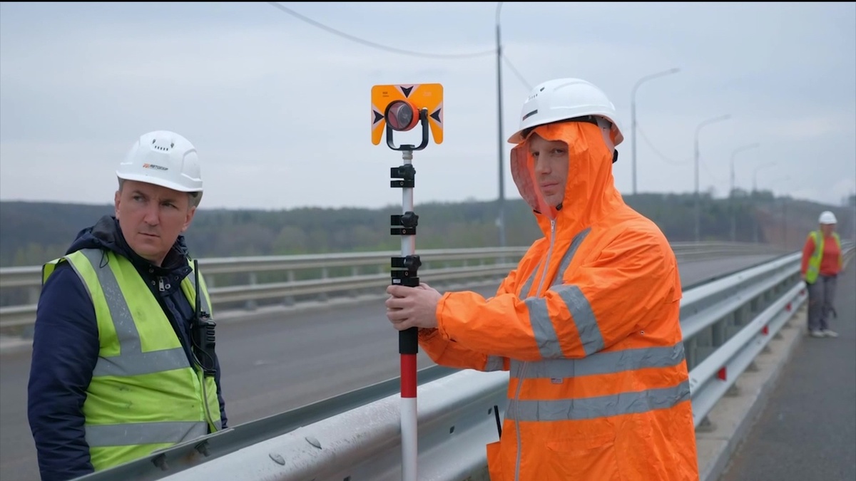    В Башкортостане на дороге Дюртюли-Ачит завершили строительство 813-метрового моста через реку Белую