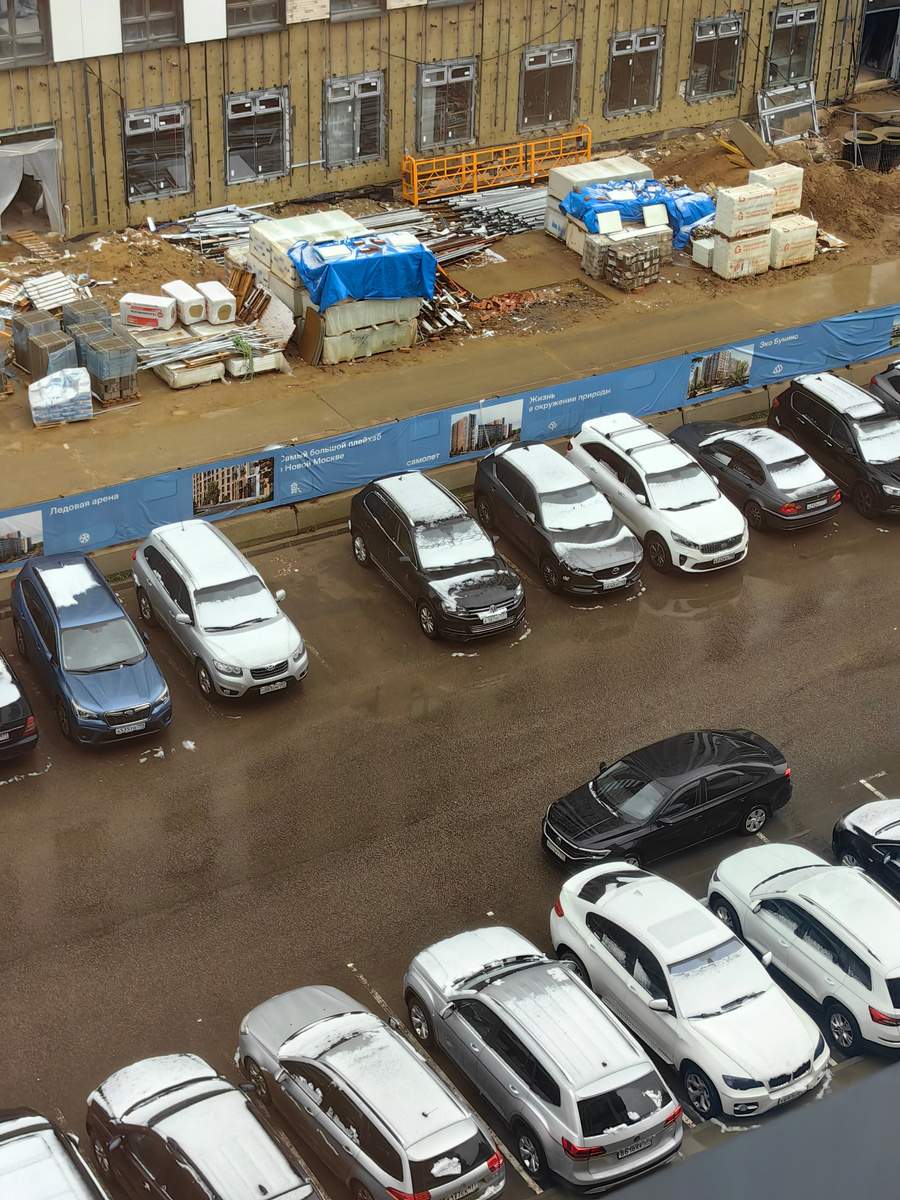 Снег на машинах 2 мая