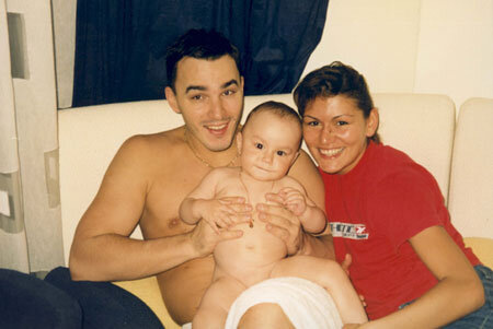 Кирилл Андреев с женой и сыном