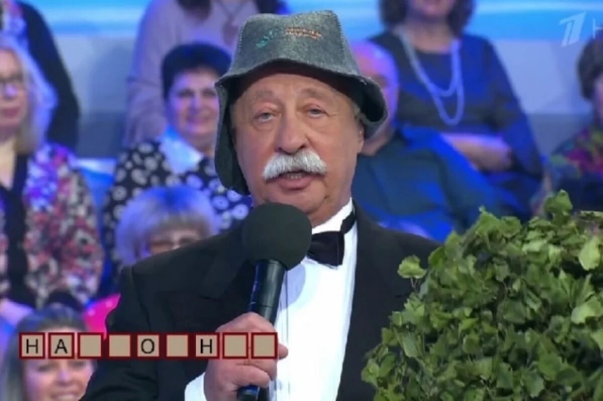    Волгоградец передал «Родину-мать» на хранение Якубовичу