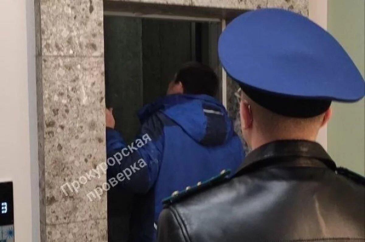    Нарушения в обслуживании лифтов обнаружили в Ленинском районе
