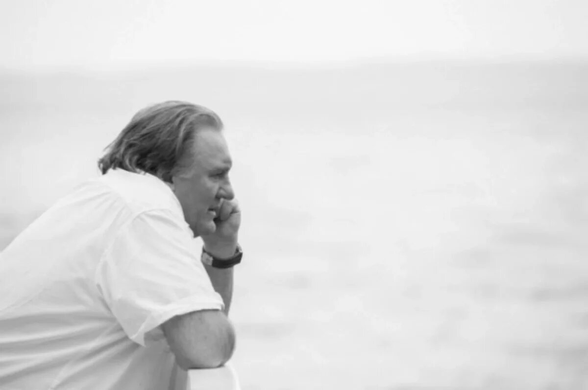    Прописанного в Новосибирске Жерара Депардье осудили за домогательства