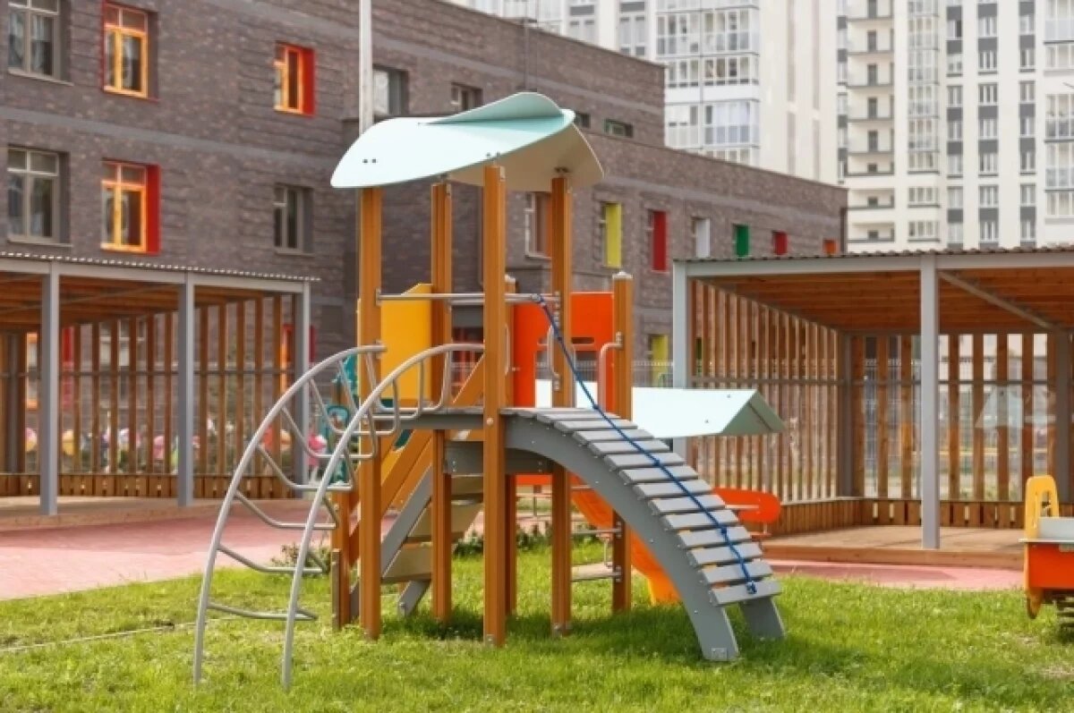    Дополнительная помощь муниципалитетам из областного бюджета направляется в том числе на ремонт и строительство детских садов.