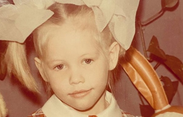 Светлана Устинова в детстве./Фото: lisa.ru