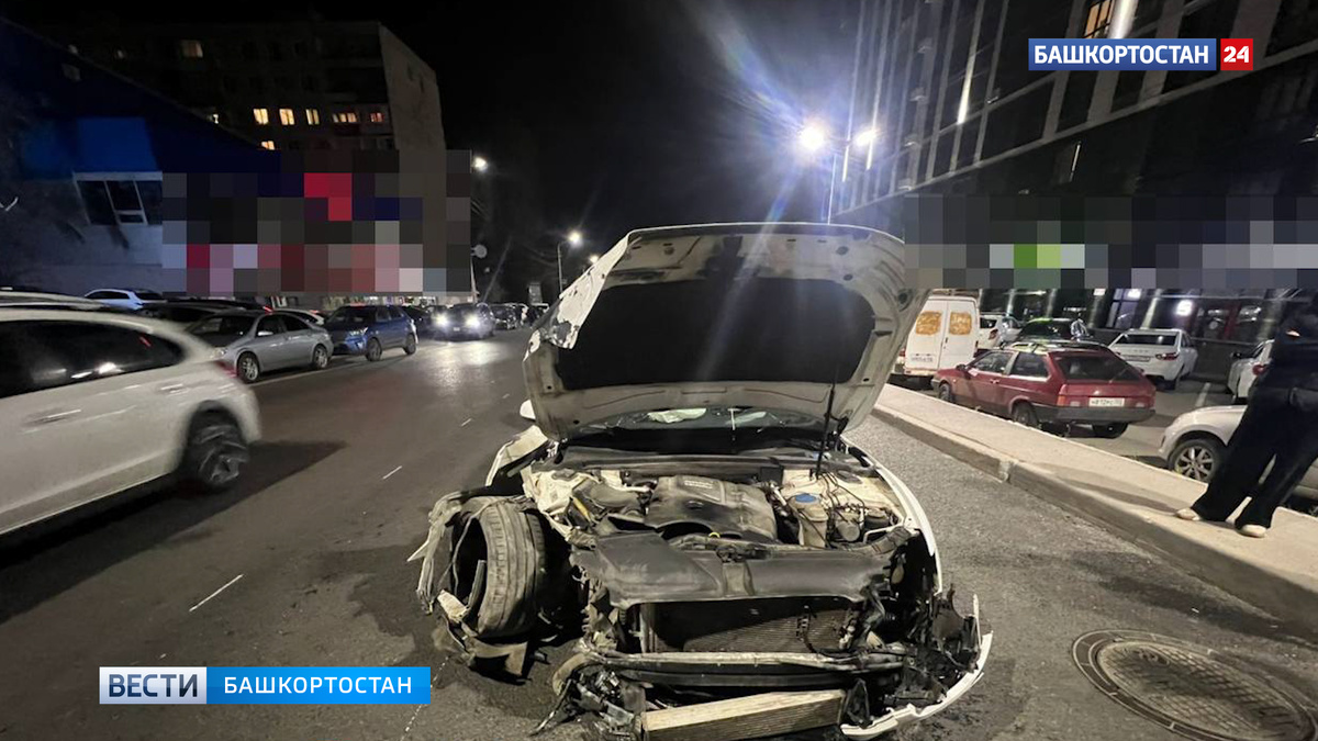    Водитель Honda Civic пострадал после в ДТП с участием Audi A5 в Уфе