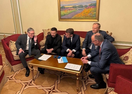    "Коалиция желающих" отложила пакет антироссийских санкций на "после Стамбула"