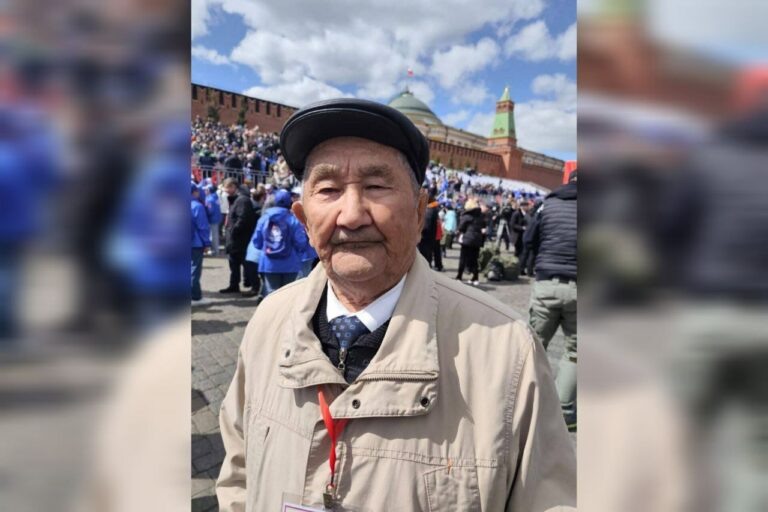    Ветеран из Оренбурга принял участие в мероприятиях в честь 80-летия Победы в Москве Андрей Севостьянов