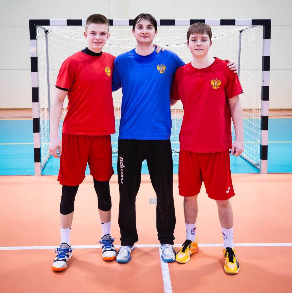    Представители Чехова в младших сборных (слева направо): Виталий Кирилин, Илья Теплухин и Иван Близнецов