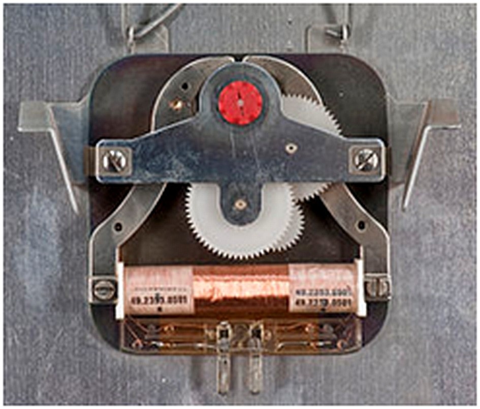 Шаговый часовой двигатель Лавета