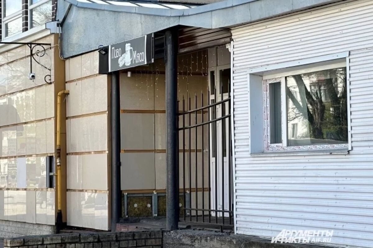    Озвучен список нарушений в баре, у которого нашли девушку на заборе в Перми