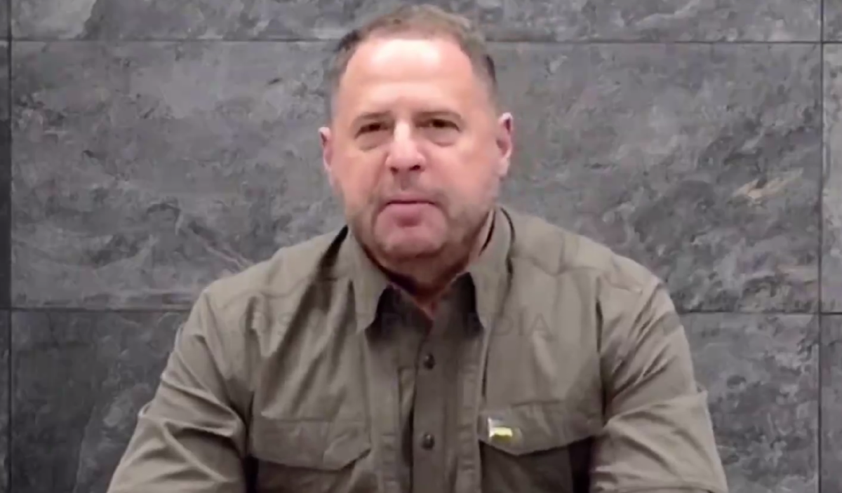 Наша позиция очень жёсткая - голосит на корявом английском "серый кординал" этого балагана. (видео есть в ТГ DM_812)