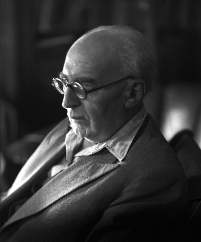 Евгений Варга