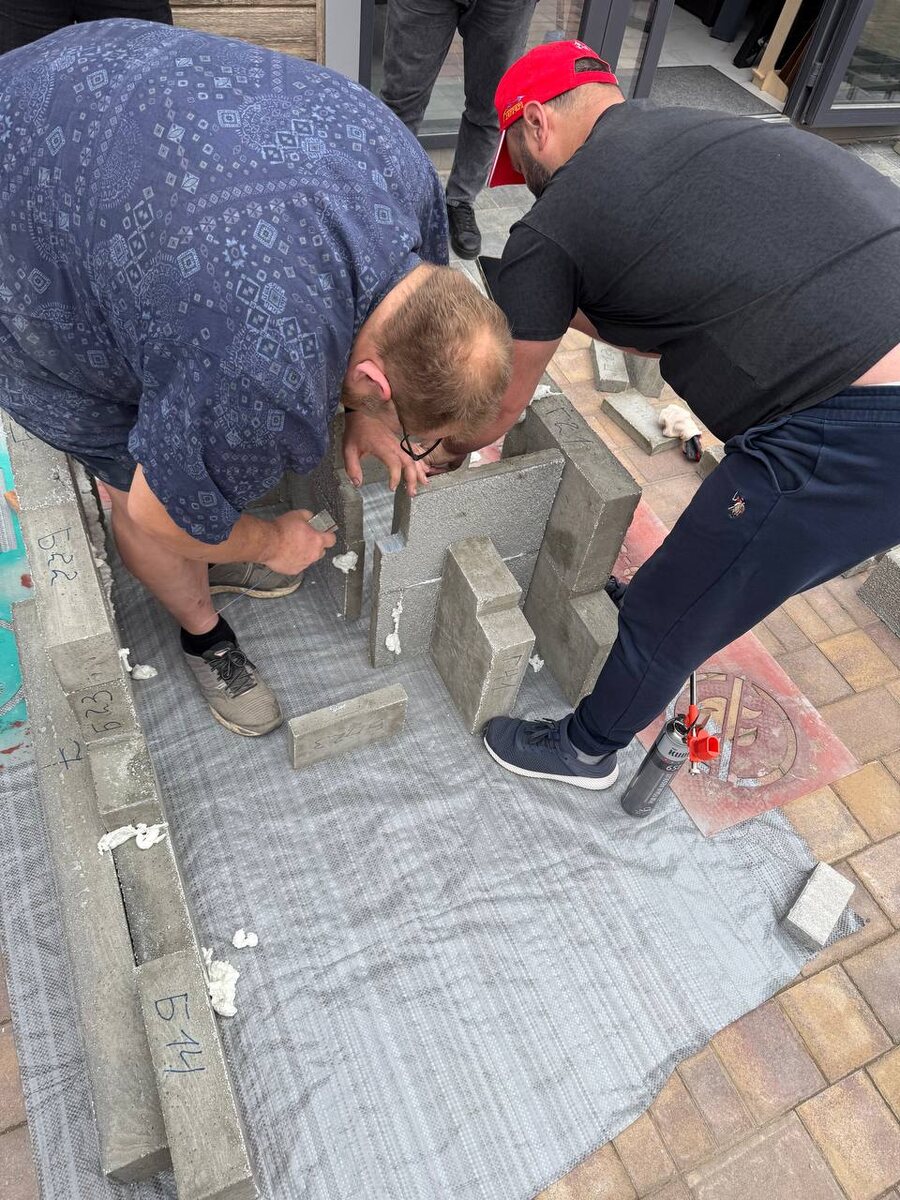 Собираем макет мини-дома размером 1,5×1,5 метра - своими руками.