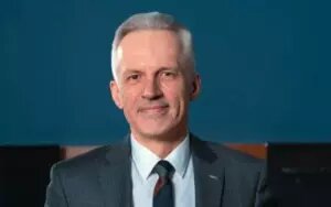 
Дмитрий Павлов, директор по внешним связям ИМИСП, Президент Клуба выпускников, руководитель проекта “Амбассадоры бренда ИМИСП”: