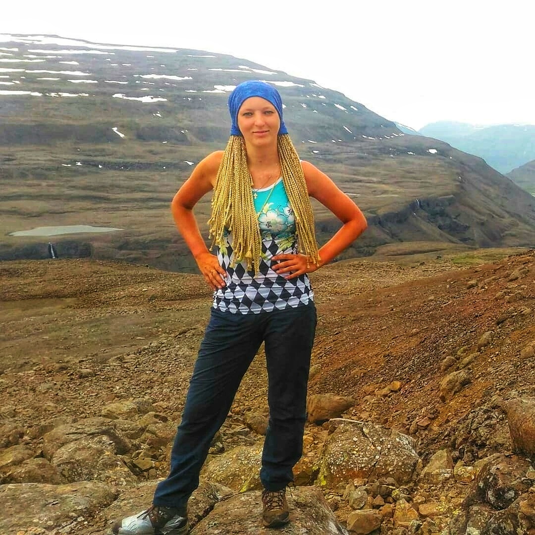 На этом фото мои походные ботинки почти развалились, и я каждое утро обматывала их армированным скотчем. Плато Путорана.