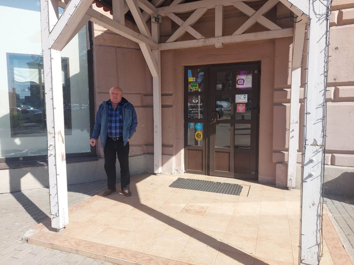 Входная группа в ресторан.