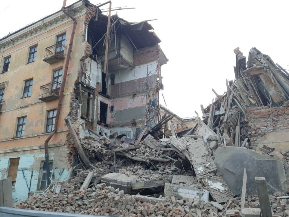    Снос гостиницы "Алей". Источник: Дмитрий Рогозников