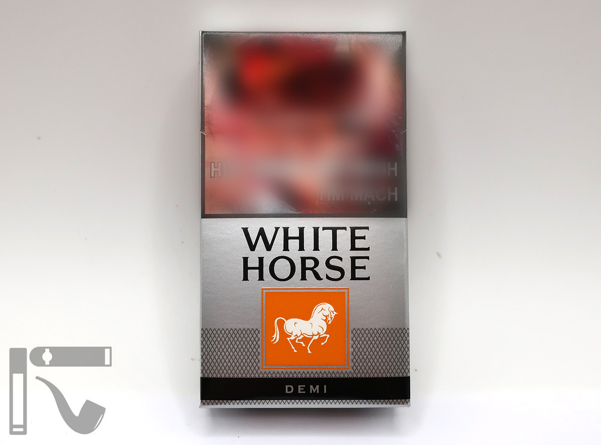 Сигареты White Horse Demi. Фото: © канал "Уголок Курильщика"