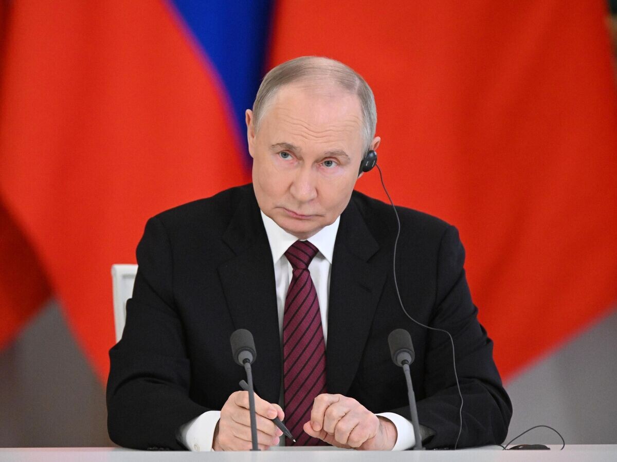    Президент России Владимира Путин на церемония подписания документов по итогам встречи с генеральным секретарем КПВ То Ламом© Фотохост-агентство РИА Новости