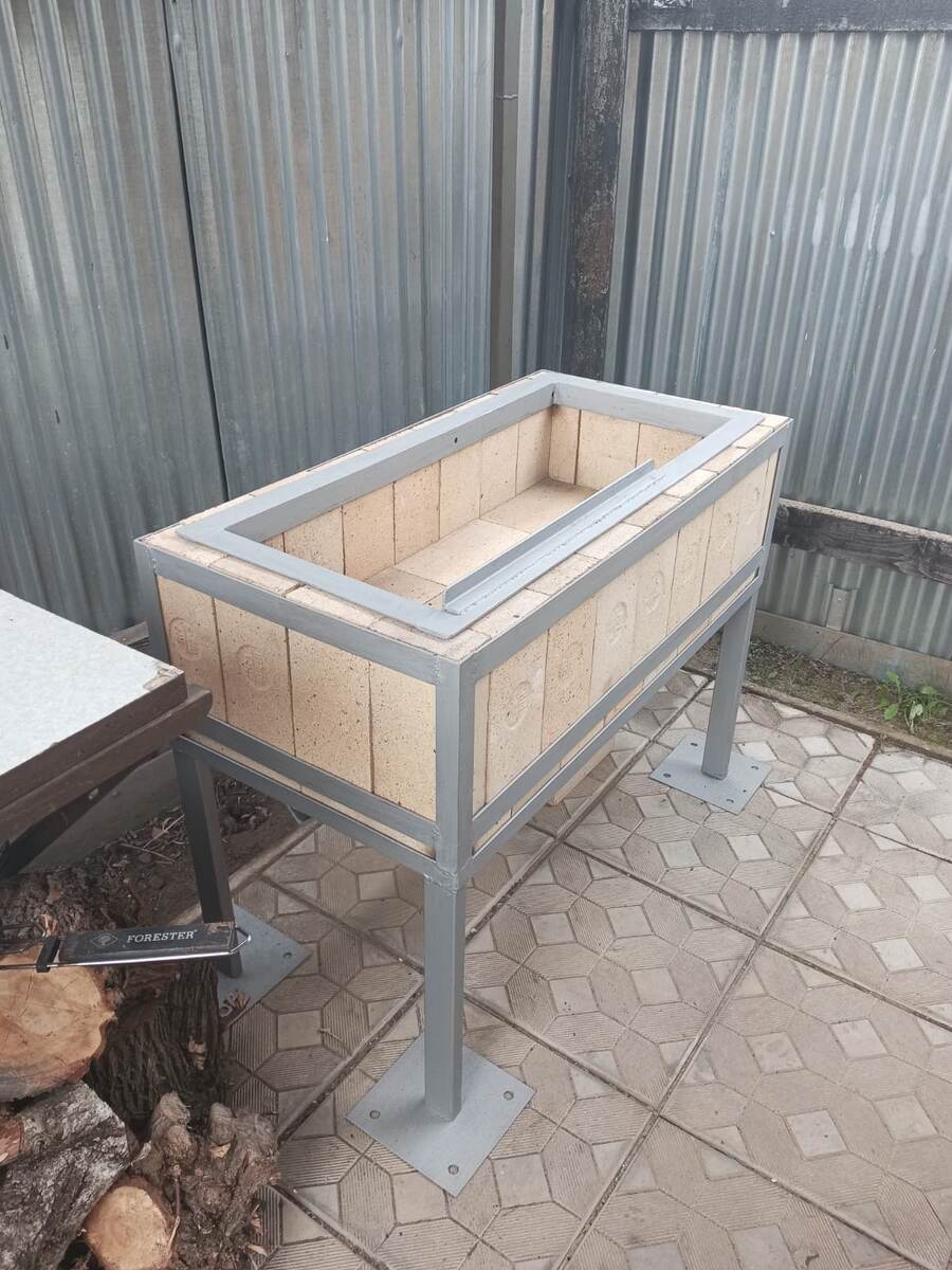 Большой и долго держит жар