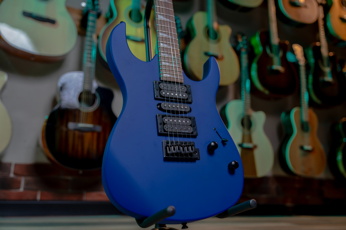 Электрогитара SQOE Seib370 MBL