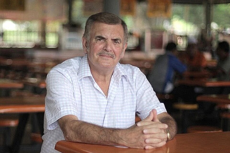 Кит не претендует на трон и ценности своего отца