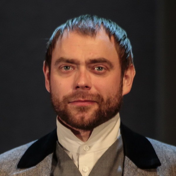     «Дядю Ваню» с Алексеем Дякиным и Анастасией Мишиной поставил Юрий Иоффе в Театре Маяковского