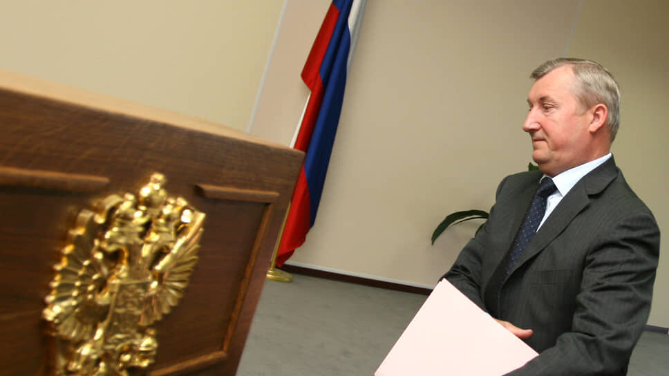 Первым полпредом на Урале стал генерал МВД Петр Латышев. Он занимал должность до своей смерти в 2008 году .📷Фото: Константин Мельницкий / Коммерсантъ