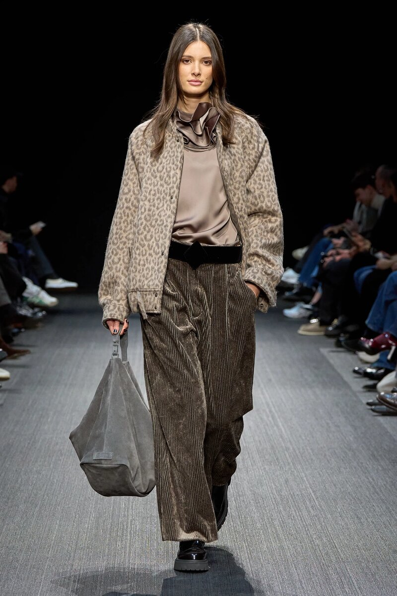 Emporio Armani Fall 2025 Ready-To-Wear