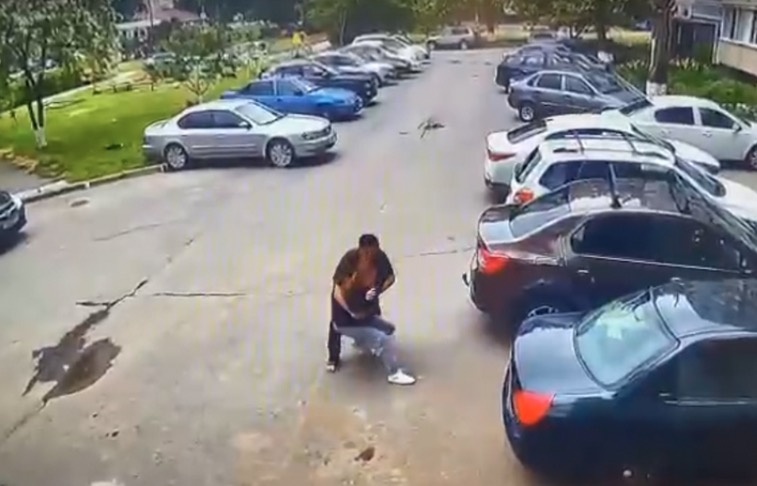 Фото: скрин видео с камеры наблюдения. 