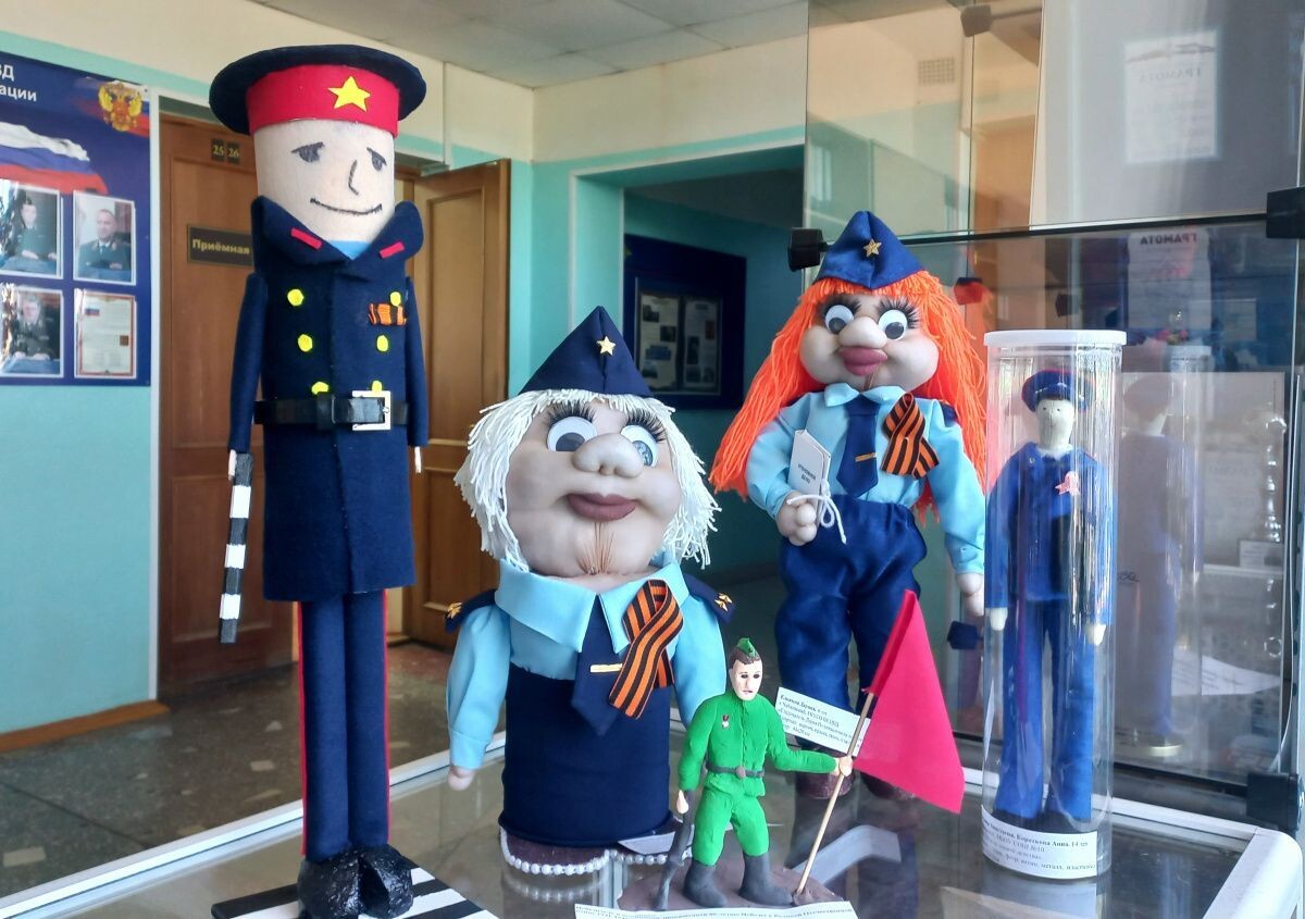     Фото лучших работ участников конкурса. Источник: ОМВД по ЧГО Автор фото: Отдел МВД по ЧГО