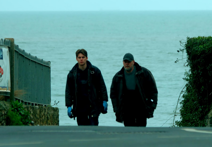 Листайте кадры.