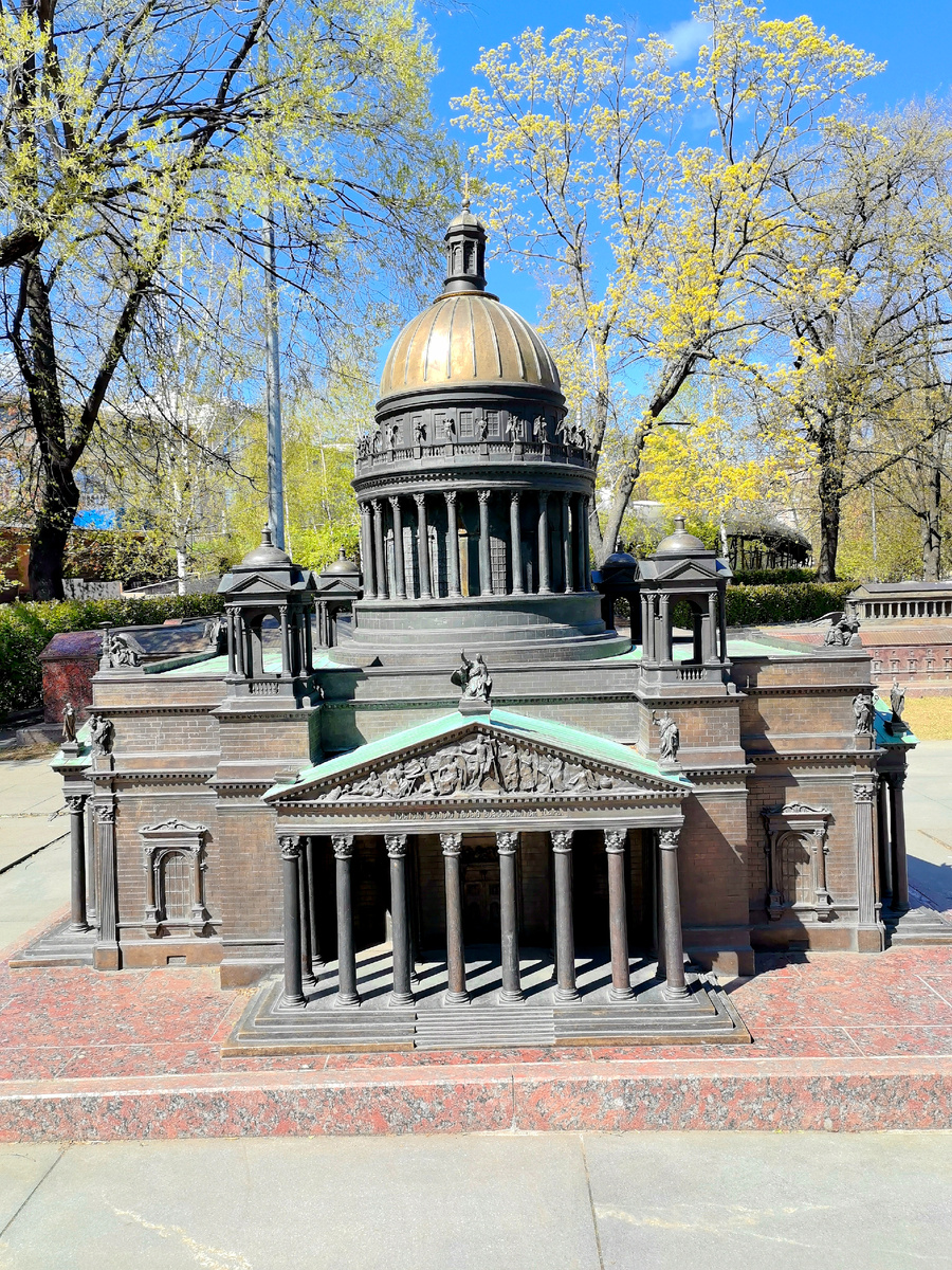 Миниатюра Иссакивского собора. Фото автора.